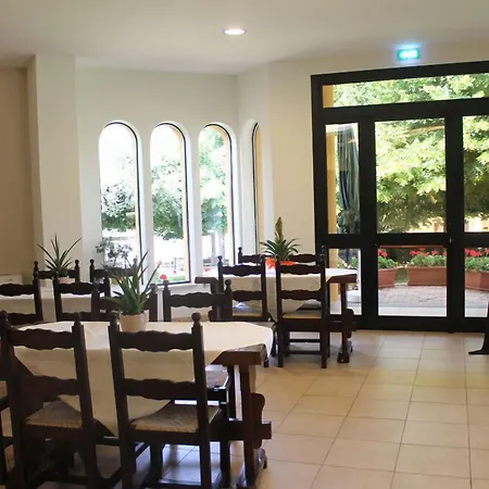 La Giurranda Country 아파트호텔 *