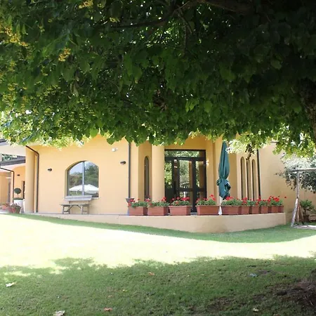 Aparthotel La Giurranda Country *