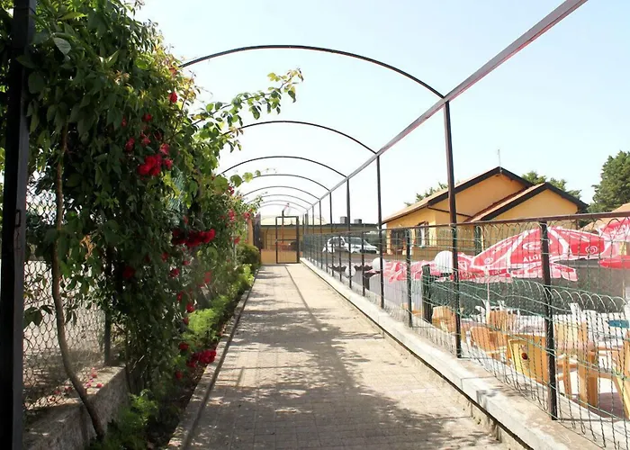 La Giurranda Country Aparthotel *